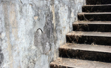 In Terra straniera di Andrea Polzoni 1415 0 In Terra straniera